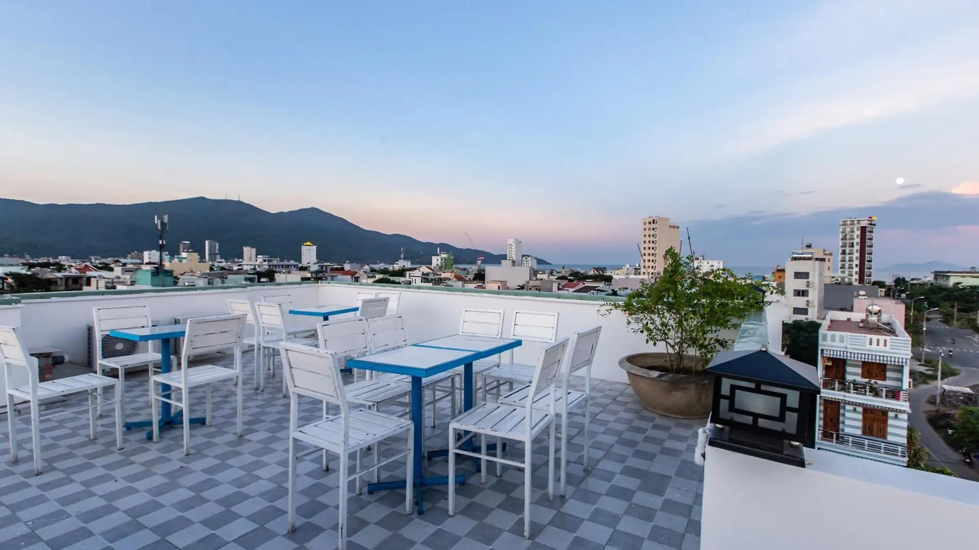 Seashine Apartment Da Nang