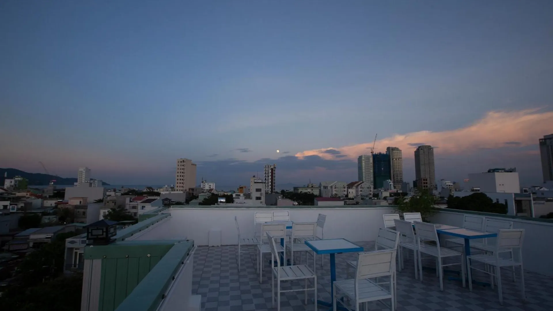 Seashine Apartment Da Nang
